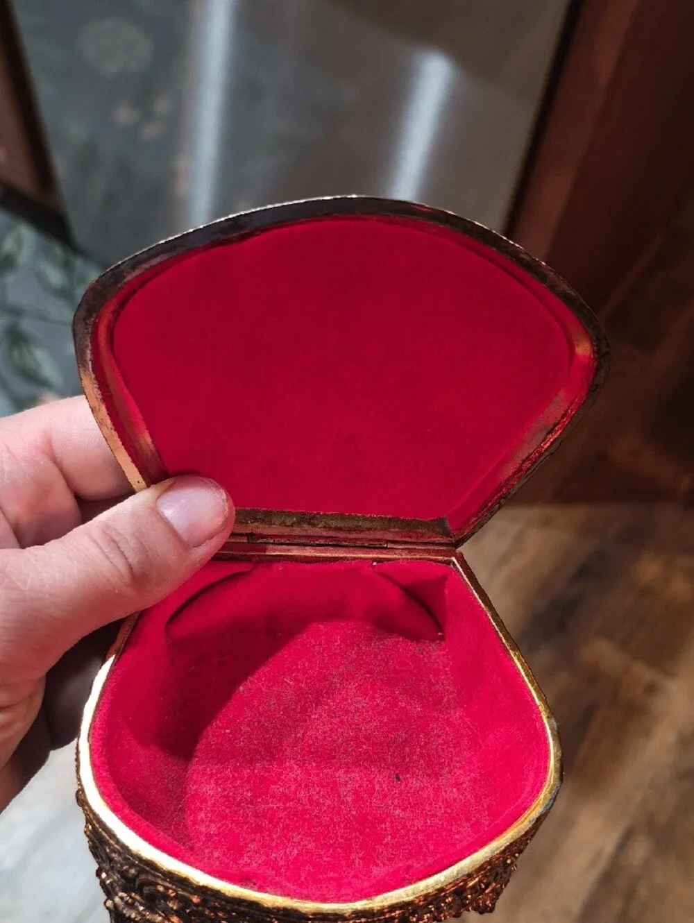 Ornate Gold Heart Trinket Box